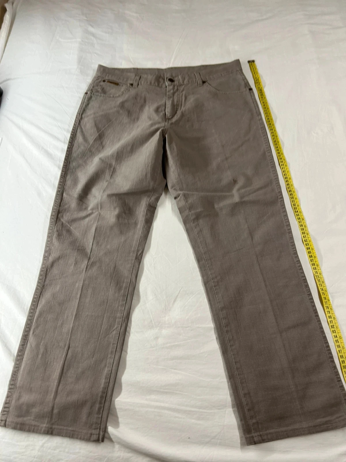 Jean wrangler coupe droite beige gris w36 L34 – photo 2